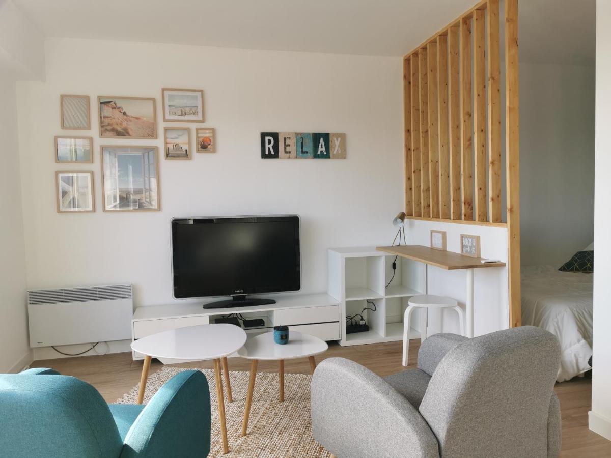 Appartement Lumineux Avec Balcon Et Parking Cherbourg-en-Cotentin Exterior foto